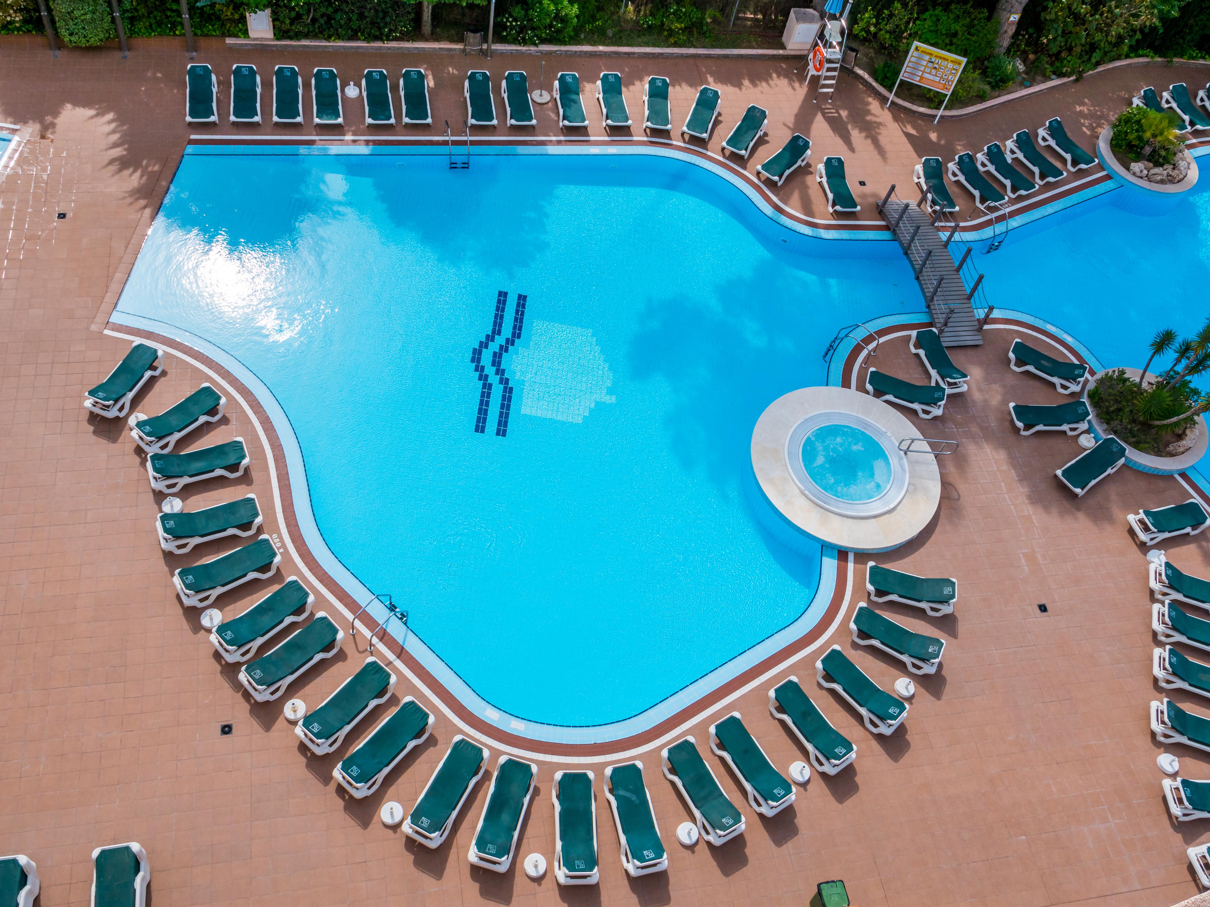 Golden Avenida Family Suites 4* Salou Exterior foto