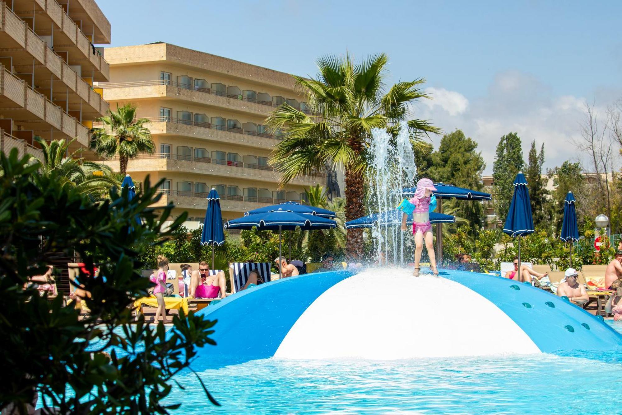 Golden Avenida Family Suites 4* Salou Exterior foto