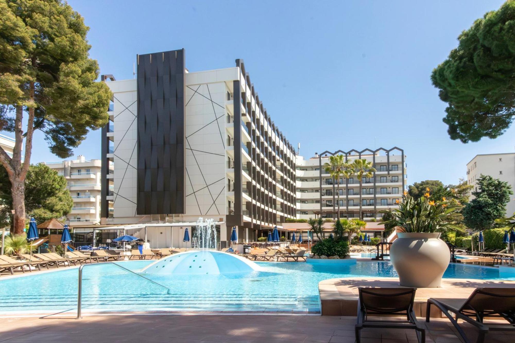 Golden Avenida Family Suites 4* Salou Exterior foto